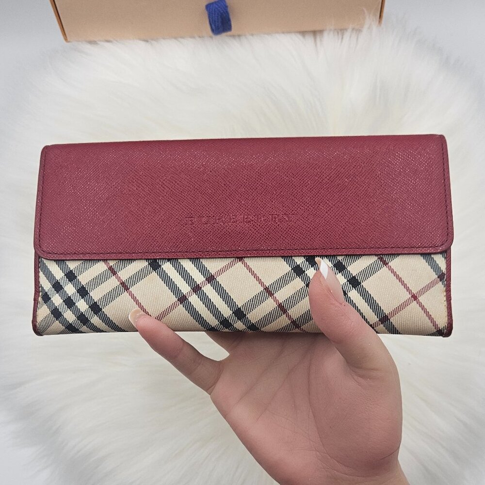 Burberry Nova Check Long Wallet Leather Long Wallet